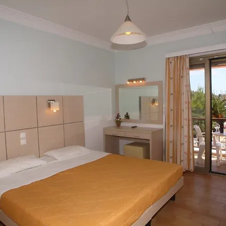 Athos Hotel 3*